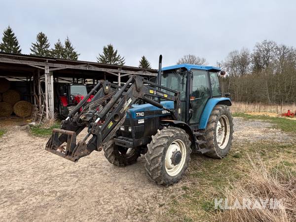Traktor New Holland 7740 med frontlastare