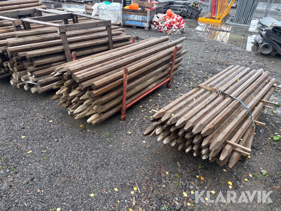 Impregnerade stolpar 80x2500 & 80x3000mm
