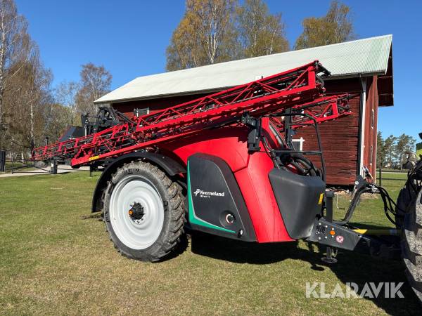 Växtskyddsspruta Kverneland iXtrack T3 trailed sprayer