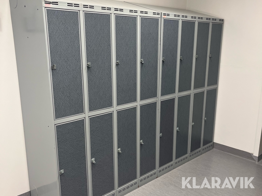 Klädskåp Sonesson Inredningar 2 sektioner / 16st fack