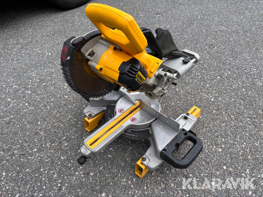 Kap och ger såg Dewalt DCS365