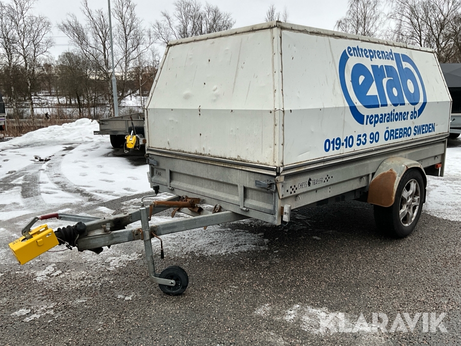Personbilssläp Chess 1250 LTS med kåpa