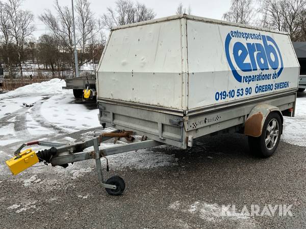 Personbilssläp Chess 1250 LTS med kåpa