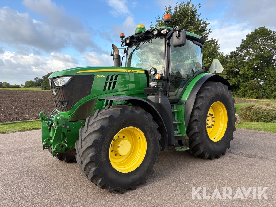 Traktor John Deere 6210R