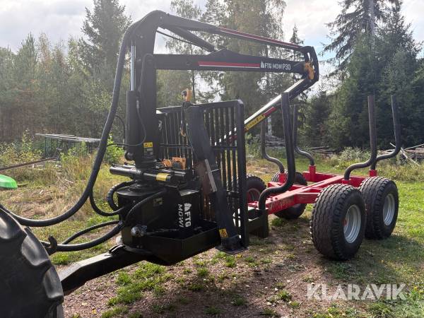 Skogsvagn med grip FTG 1050 Mowi