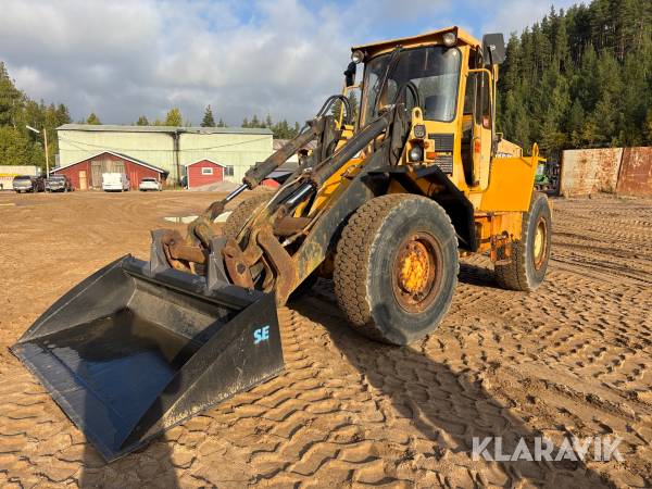 Hjullastare Volvo BM 4300B med skopa