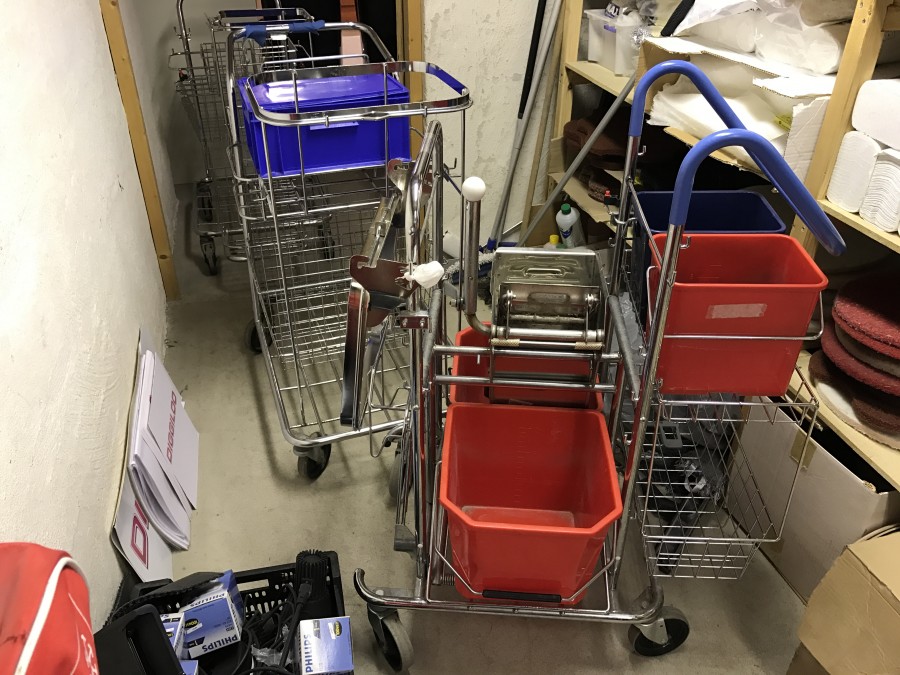 3st Städvagnar och 1st skurvagn