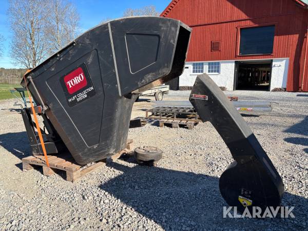 Lövuppsamlare Toro med hydraulisk tipp