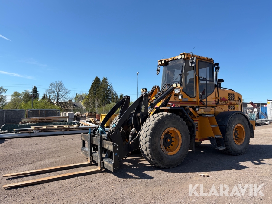 Hjullastare Ljungby Maskin L11 med redskap