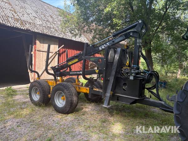 Skogsvagn FTG Moheda 101 med kran FTG K41T