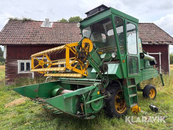 Skördetröska Överum Aktiv1110