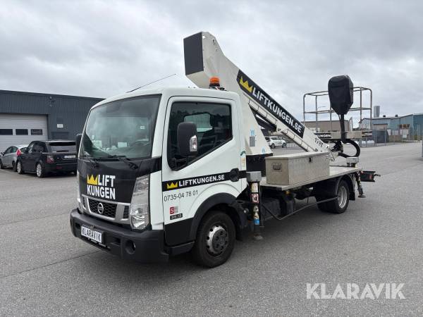 Billift Nissan NT400 3.0TD med GSR kran