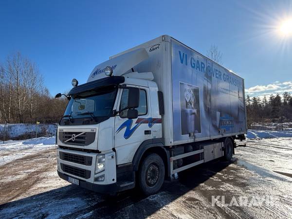 Skåpbil Volvo FM 410 med öppningsbar sida