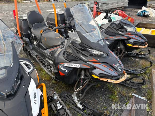 Snöskoter Lynx Commander 900 ACE