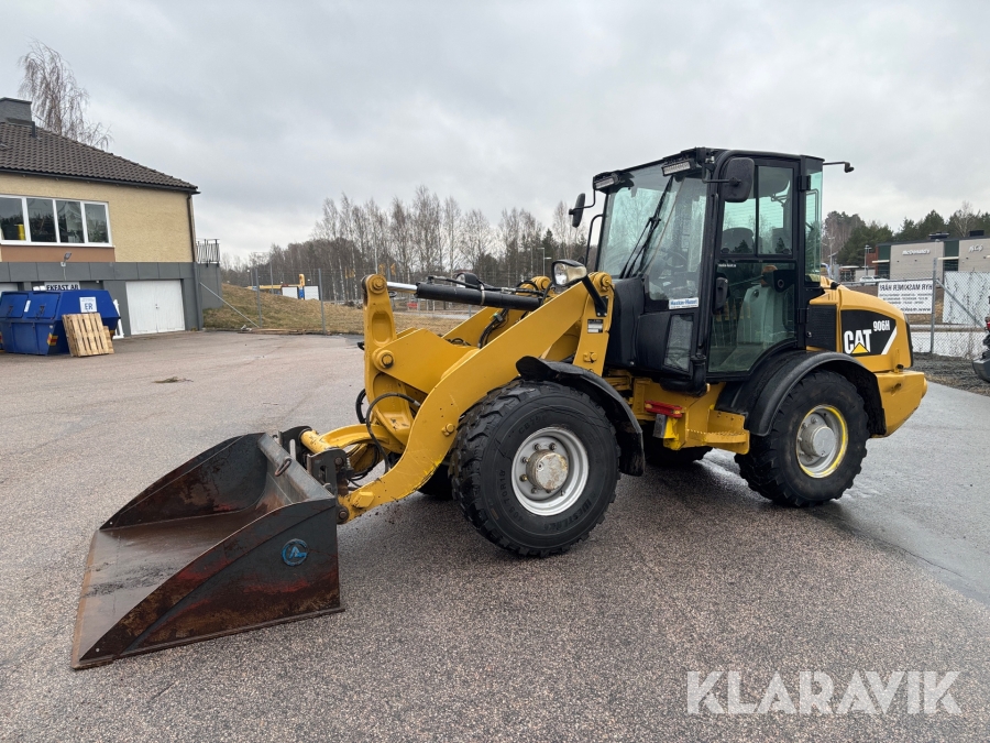 Hjullastare CAT 906H med redskap