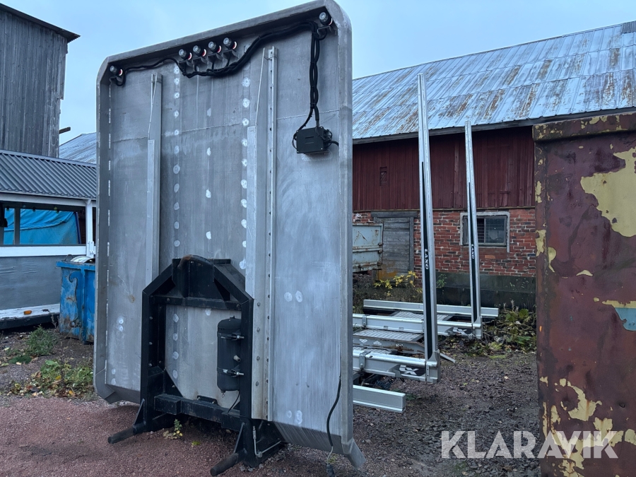 Timmerede på Lastväxlarram Laxo