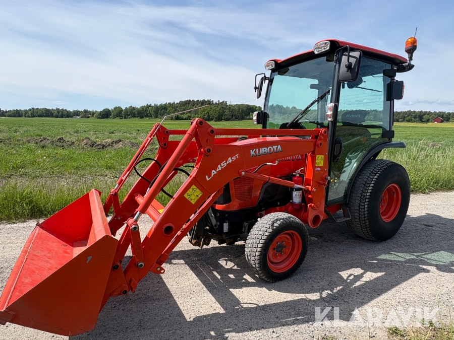 Traktor Kubota STW37