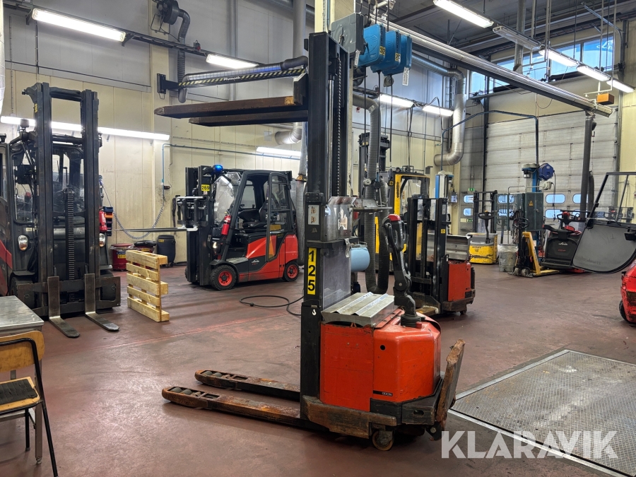 Ståstaplare BT S16D 1600kg / 2100mm