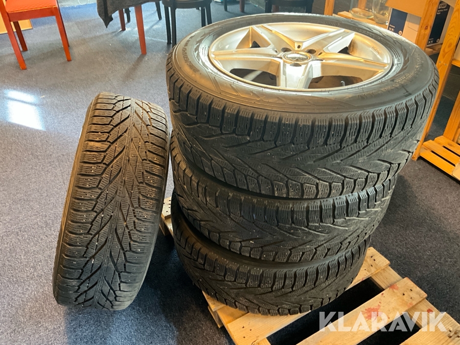 Däck Nokian Hakkapeliitta R2 SUV 4 st, 235/60R17 106R XL