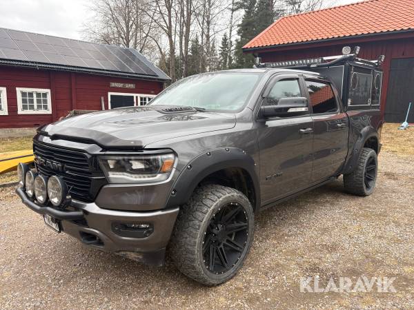 Pickup Dodge Ram 1500 laramie night edition