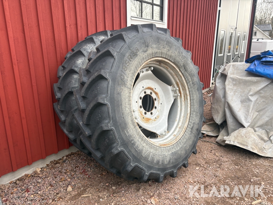 Traktordäck på fälg 2 st Alliance 520 / 85 R38