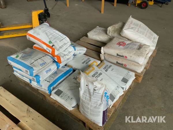 Blandat parti betong och murbruk