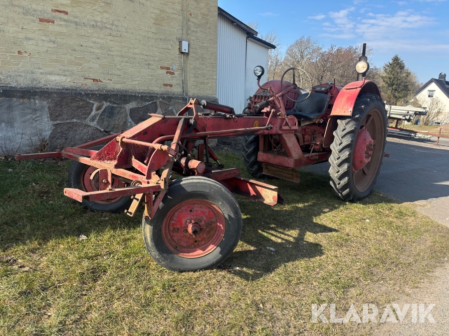 Redskapsbärare Volvo BM Victor 230