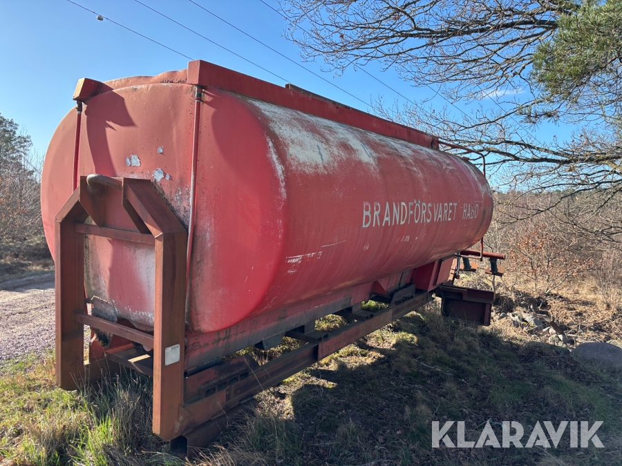 Vattentank på lastväxlarram