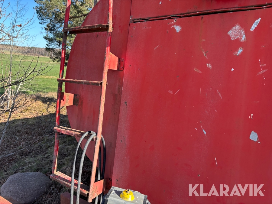 Vattentank på lastväxlarram