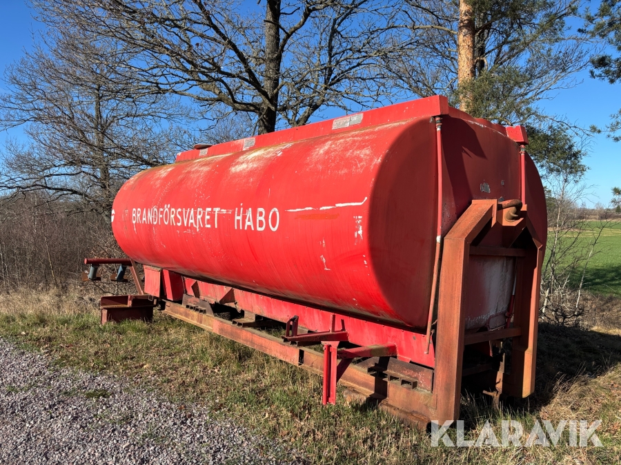 Vattentank på lastväxlarram