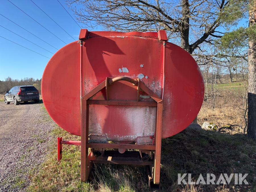 Vattentank på lastväxlarram