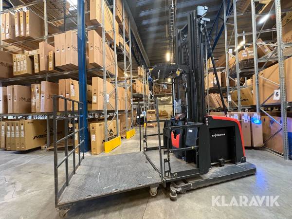 Höglyftande plocktruck Linde V