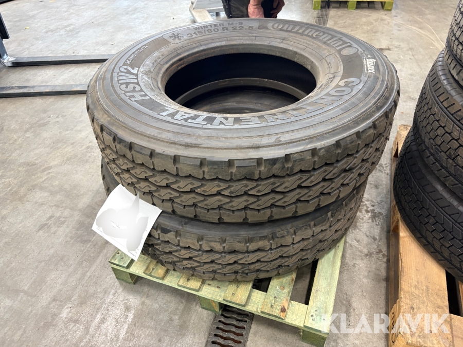 Däck Continental HSW2 315/80R22,5 Två styck