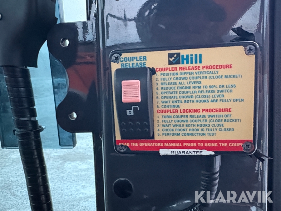 Grävmaskin Hitachi ZX225 USLC-6 med redskap