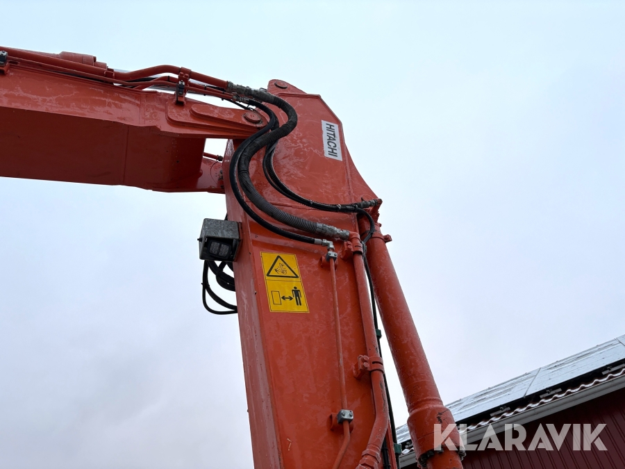 Grävmaskin Hitachi ZX225 USLC-6 med redskap