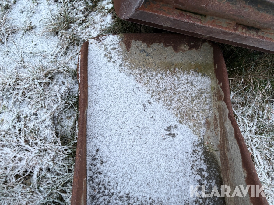 Grävmaskin Hitachi ZX225 USLC-6 med redskap