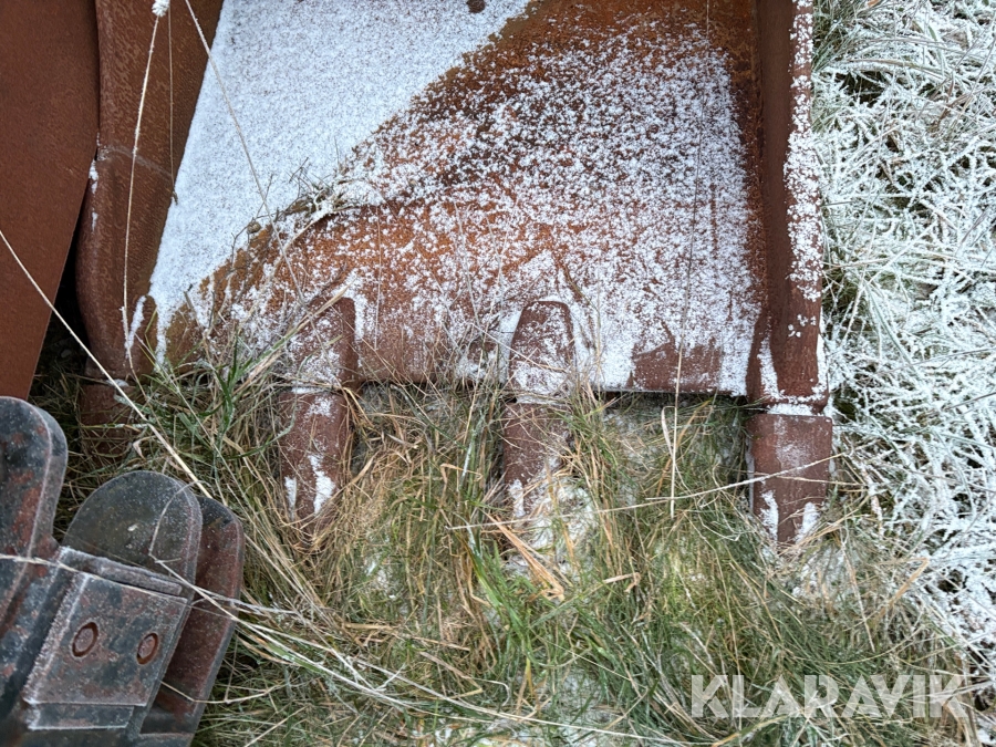 Grävmaskin Hitachi ZX225 USLC-6 med redskap