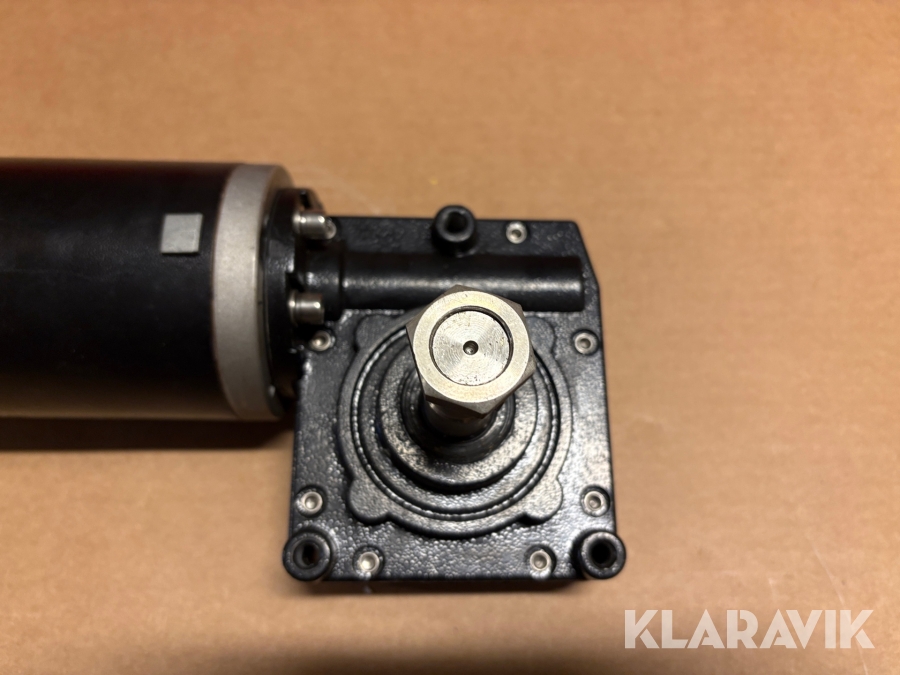 Elmotor med växel 900W & 12V