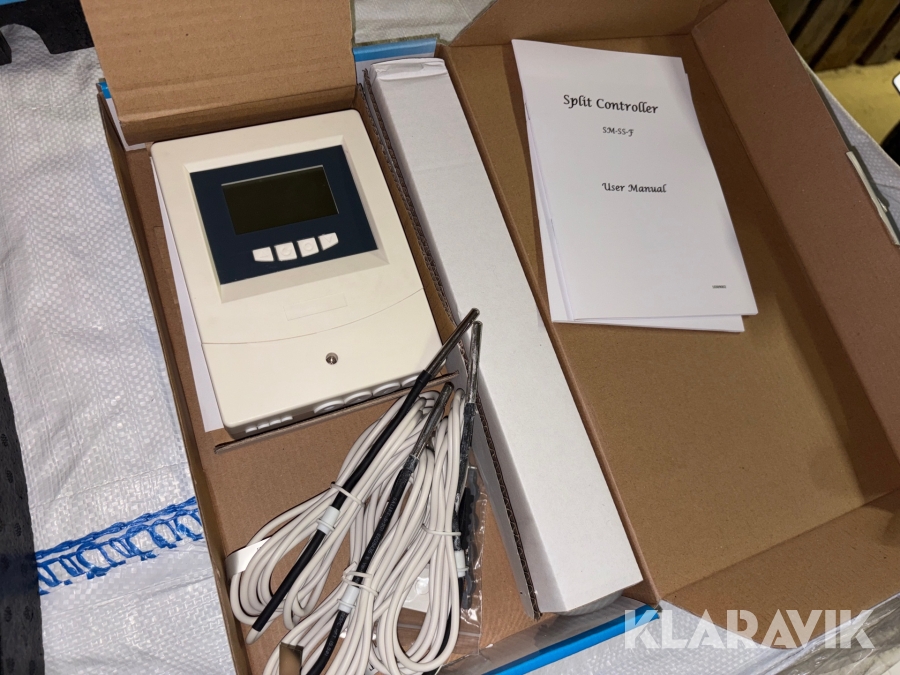 Solfångare med pumpgrupp och styrning