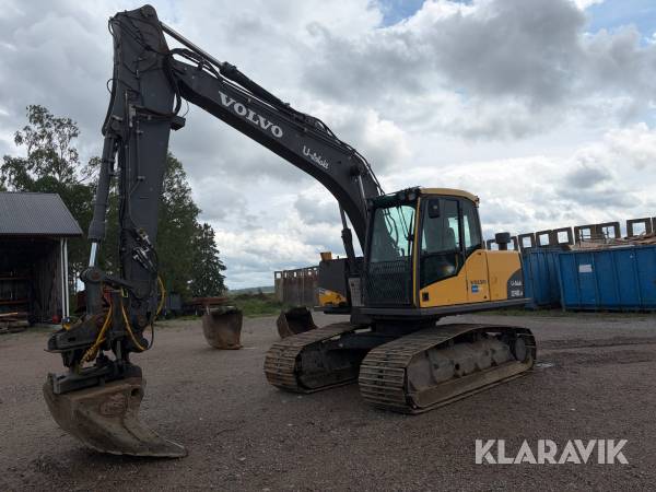 Grävmaskin Volvo EC140CLM förberedd för markberedning