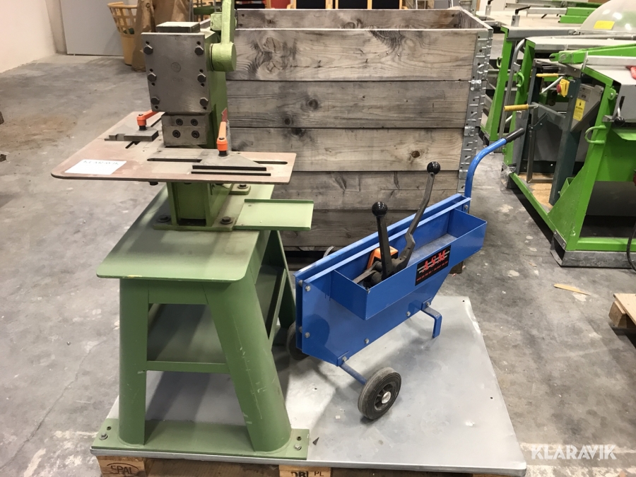 Plåtstans och bandningsmaskin