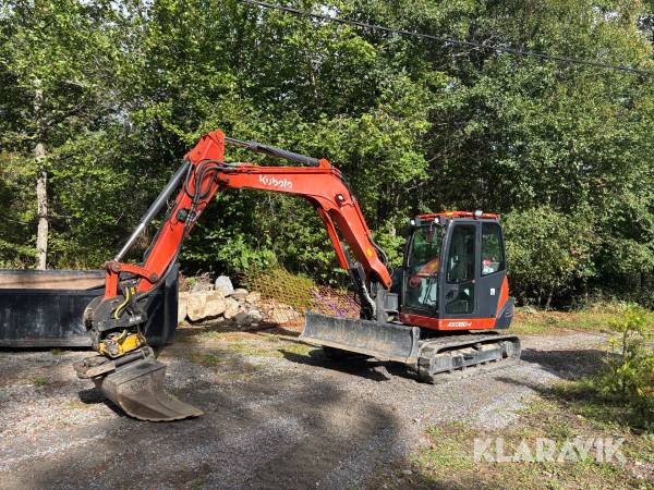 Grävmaskin Kubota KX080-4 med redskap & tiltrotator