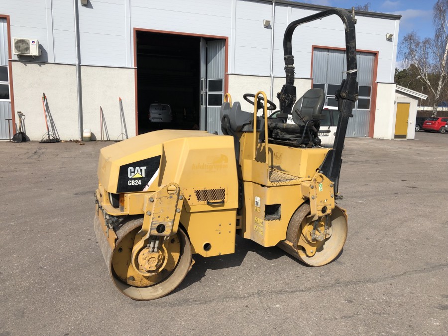 Vält Cat CB24