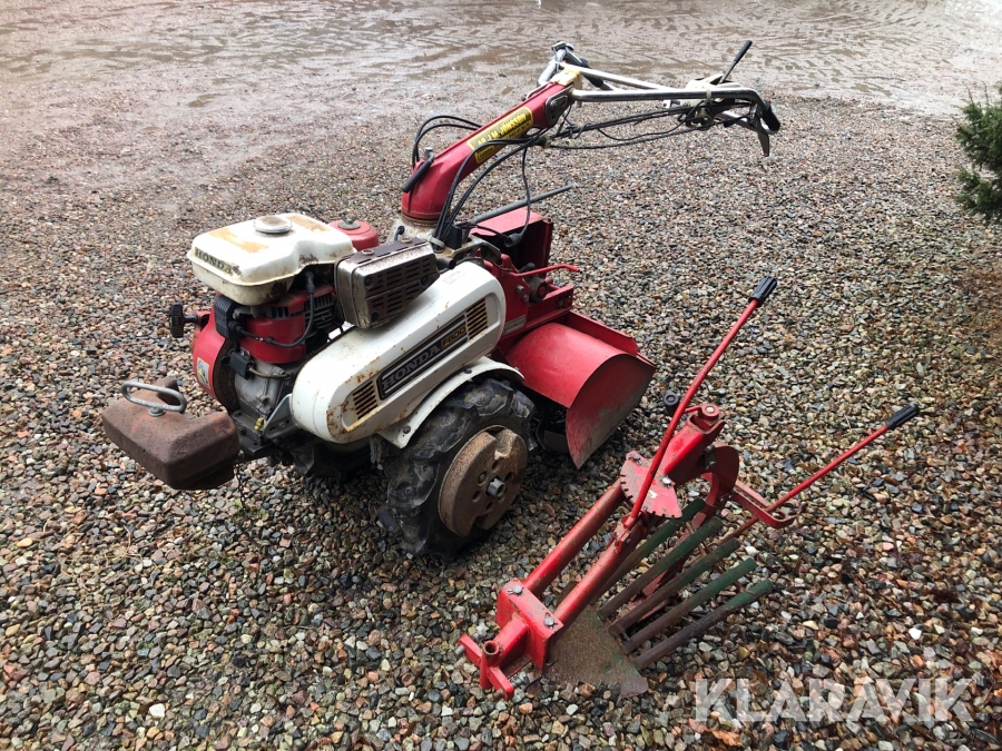 Tvåhjulstraktor Honda/Berema med jordfräs och växelplog