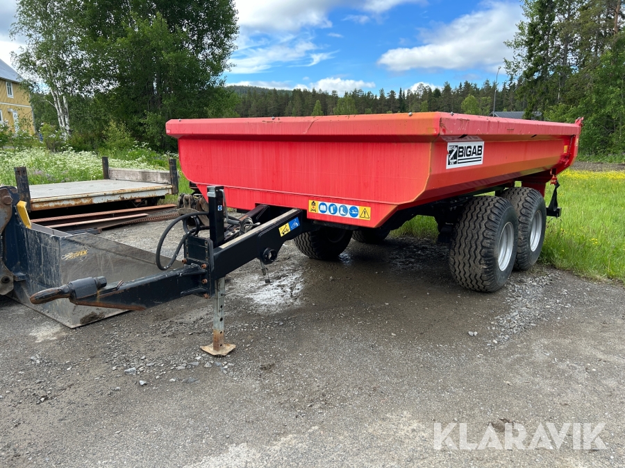 Tippvagn med dumperflak Bigab BT-8