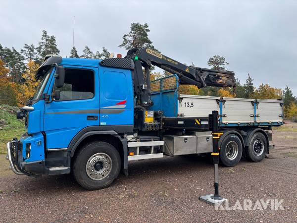 Lastbil Volvo FMX 6X2 med tipp och kran