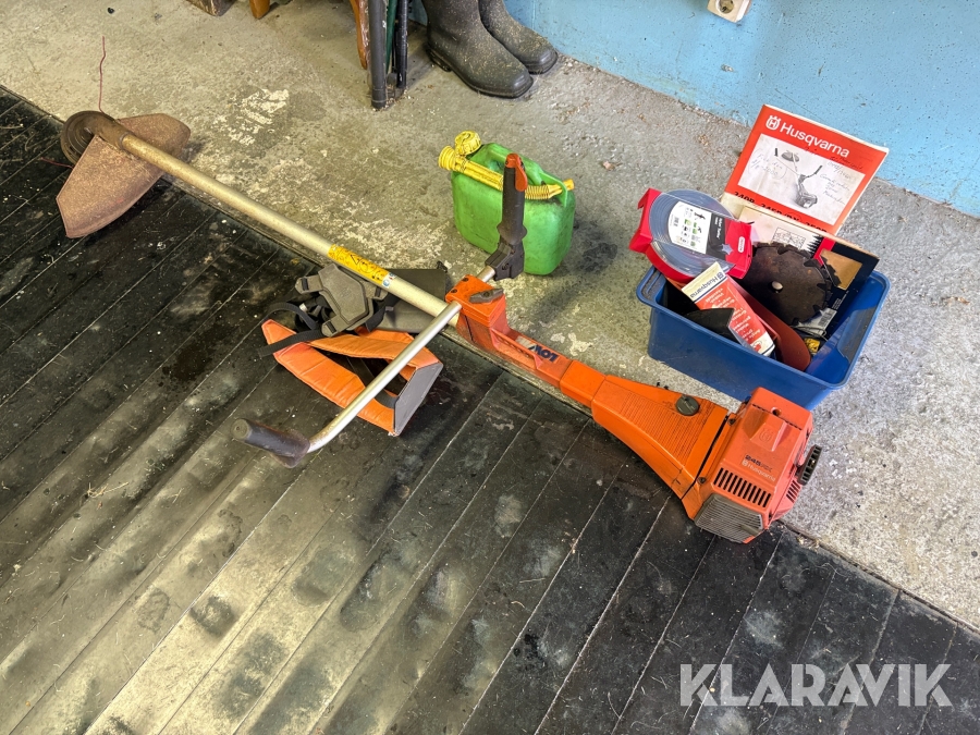Röjsåg Husqvarna 245RX med sele och klingor