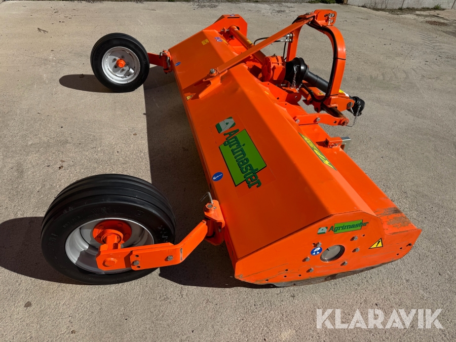 Betesputs Agrimaster KP 3200 S med trepunktsfäste