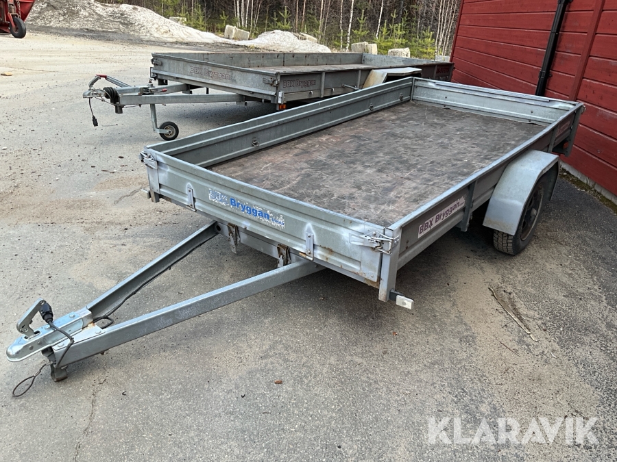 Personbilssläp Tiki-trailer C-300