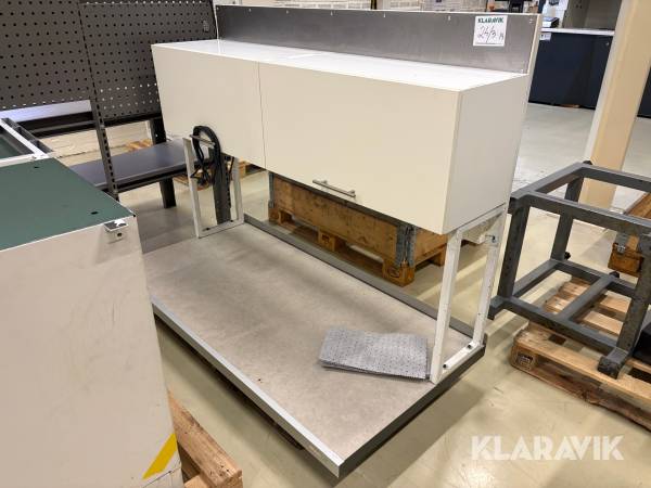 Arbetsbänk Gigant med verktygsförvaring